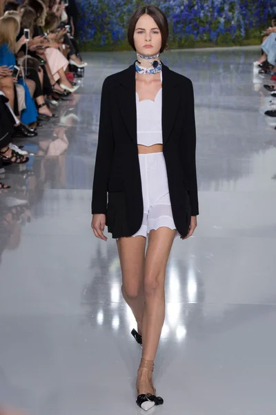 Look 6